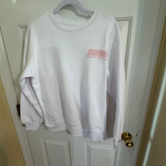 Soho Apparel Tops - Minimalist SOHO NYC Crewneck - Retro Black & White Photo Collage Sweatshirt Sz M